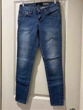 Aeropostale Women's Dark Blue Skinny Jeans